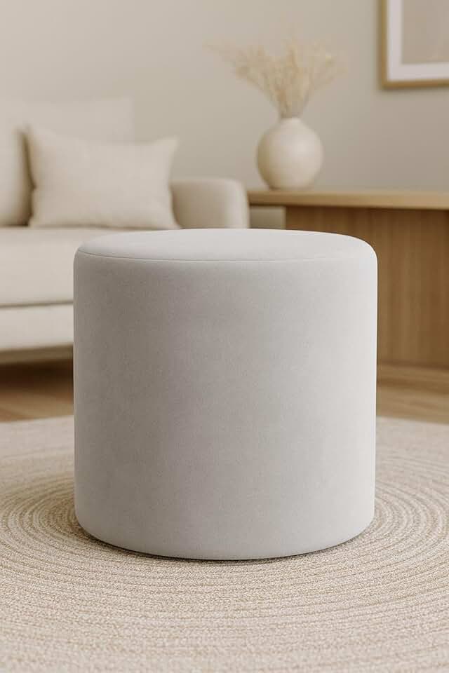 Puff Decorativo Redondo Suede para Sala Quarto Banqueta Estofado (Nude)