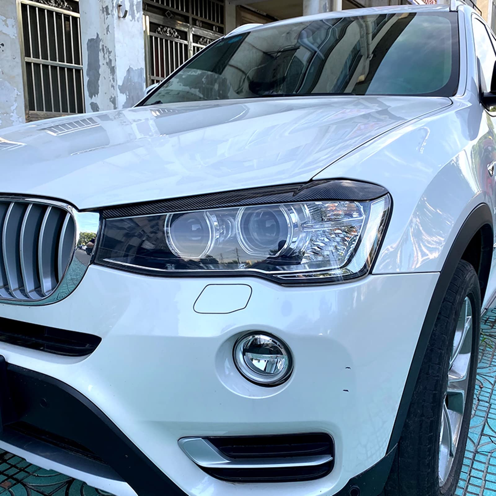 2 guarnizioni per sopracciglia per fari anteriori BMW X3 F25 X4 F26 2014-2017 15