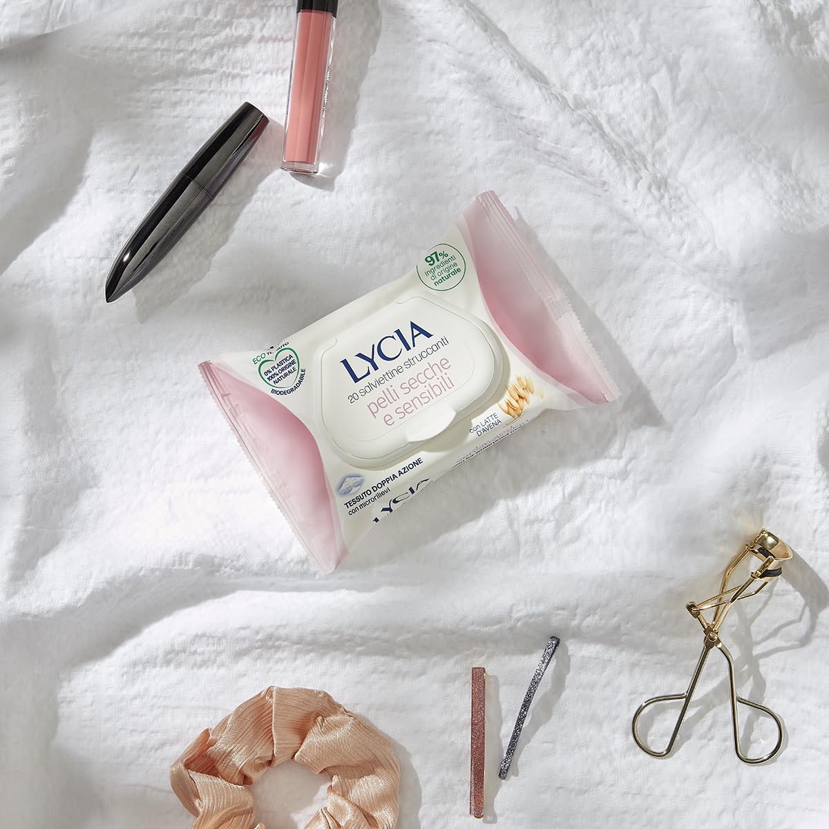 Lycia, Salviette Struccanti per Pelle Secca e Sensibile con Prebiotico e Latte d'Avena, Eco Tessuto Doppia Azione Biodegradabile, Formula Idratante, Protezione della Barriera Cutanea, 20 pezzi