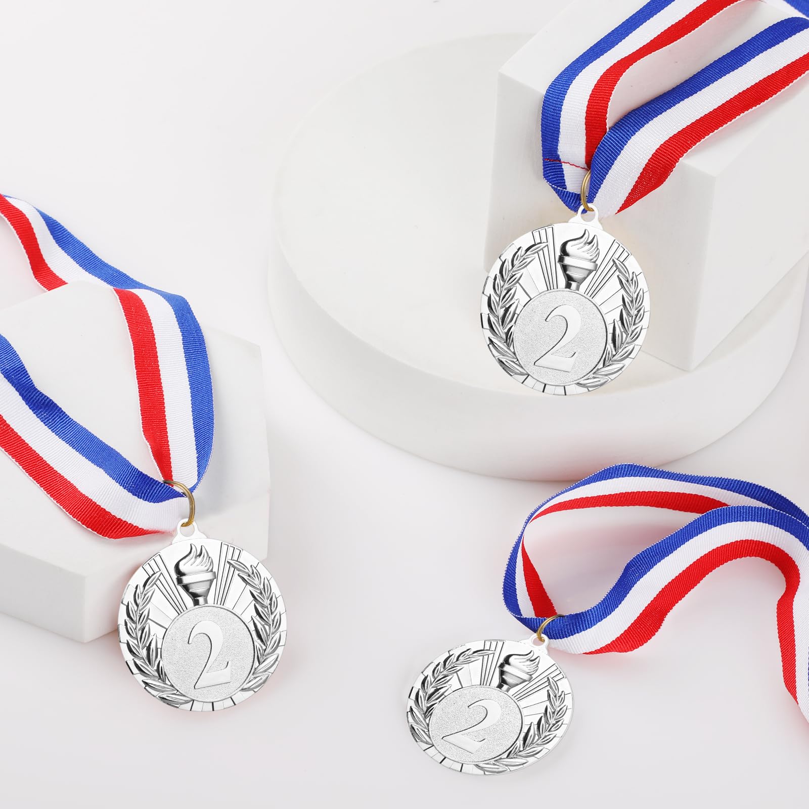 GeeRic 12pz Medaglie d'oro Medaglie per Bambini/Studenti/Giocatore/Atleta Medaglie in Metallo con Nastro Collo Vincitore di Medaglie per Concorso/Sport/Festa Decorazione