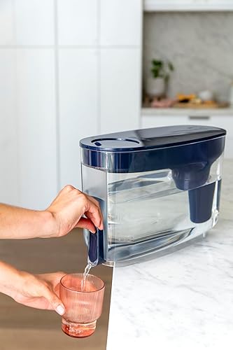 Miniatura 7 de LifeStraw Hogar dispensador de filtro de agua, 18 tazas, azul medianoche, libre de BPA para protección contra contaminantes del agua del grifo,