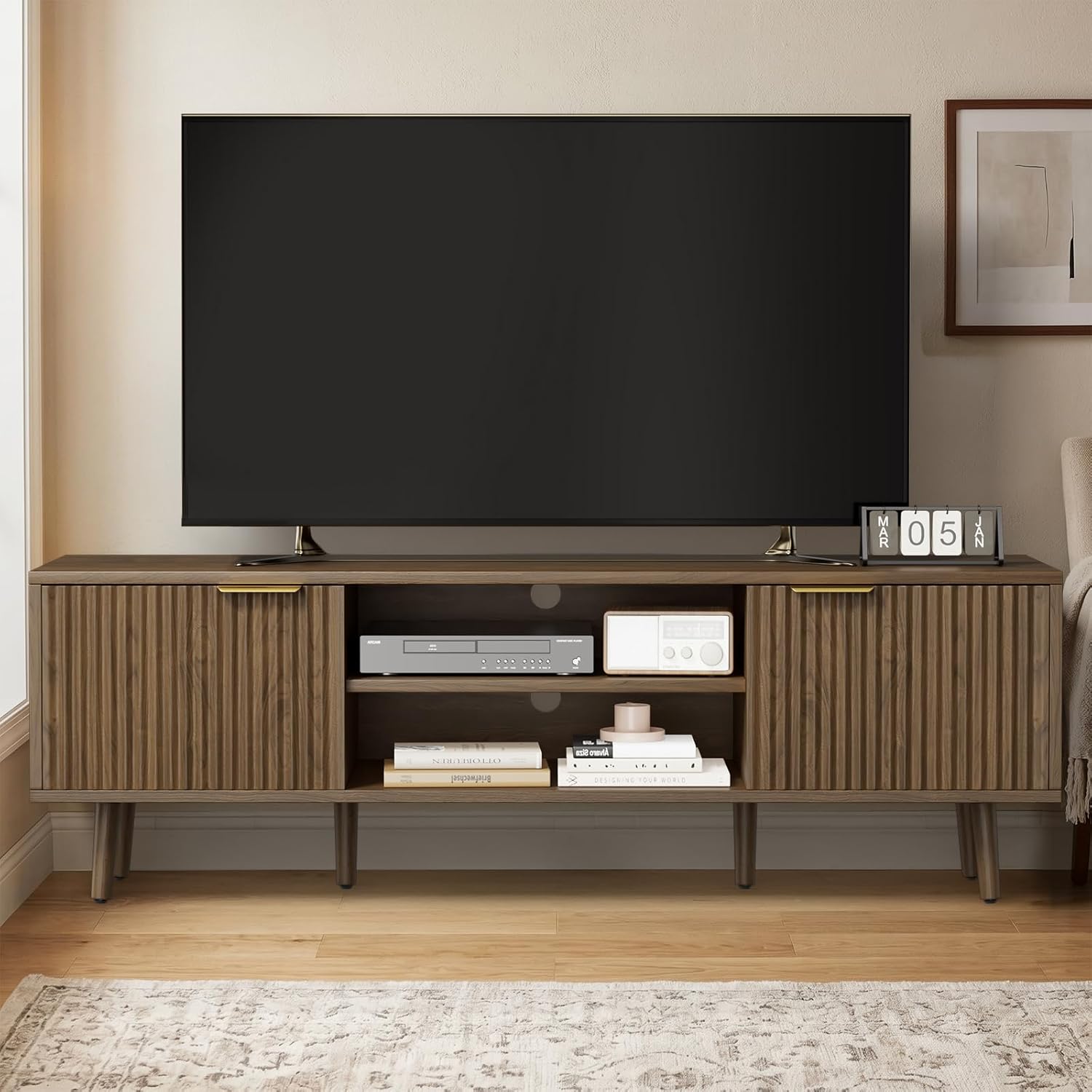 58" TV Stand for TVs up to 65 Inches, TV Console with Fluted Doors, Adjustable Shelf & Cable Management, Wooden Entertainment Center for Living Room, Bedroom (Walnut)