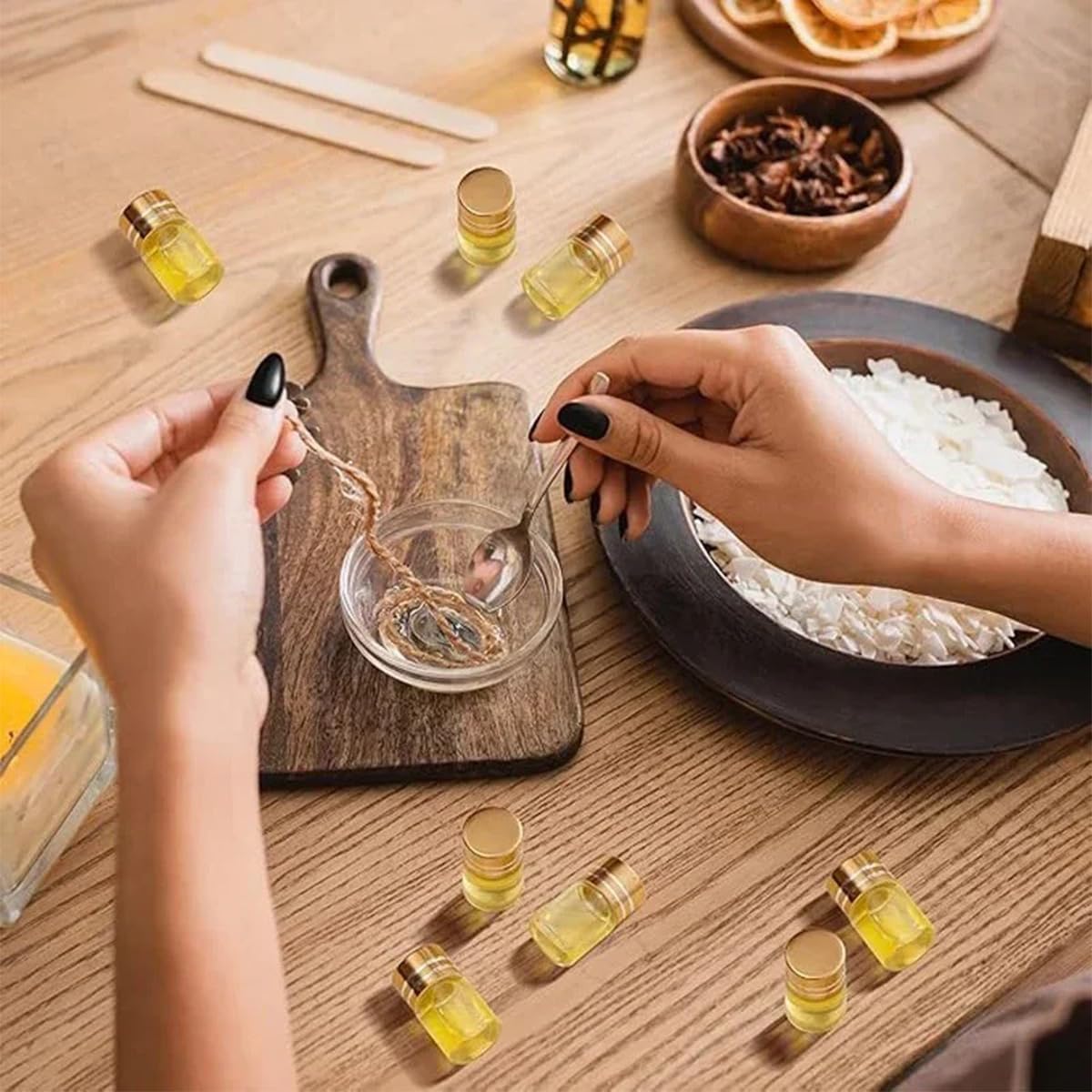 10 Stück Klarglasflaschen mit Schraubverschluss, tragbare Mini-Aluminium-Deckel, Leere Fläschchen zur Aufbewahrung von Flüssigkeiten auf Reisen