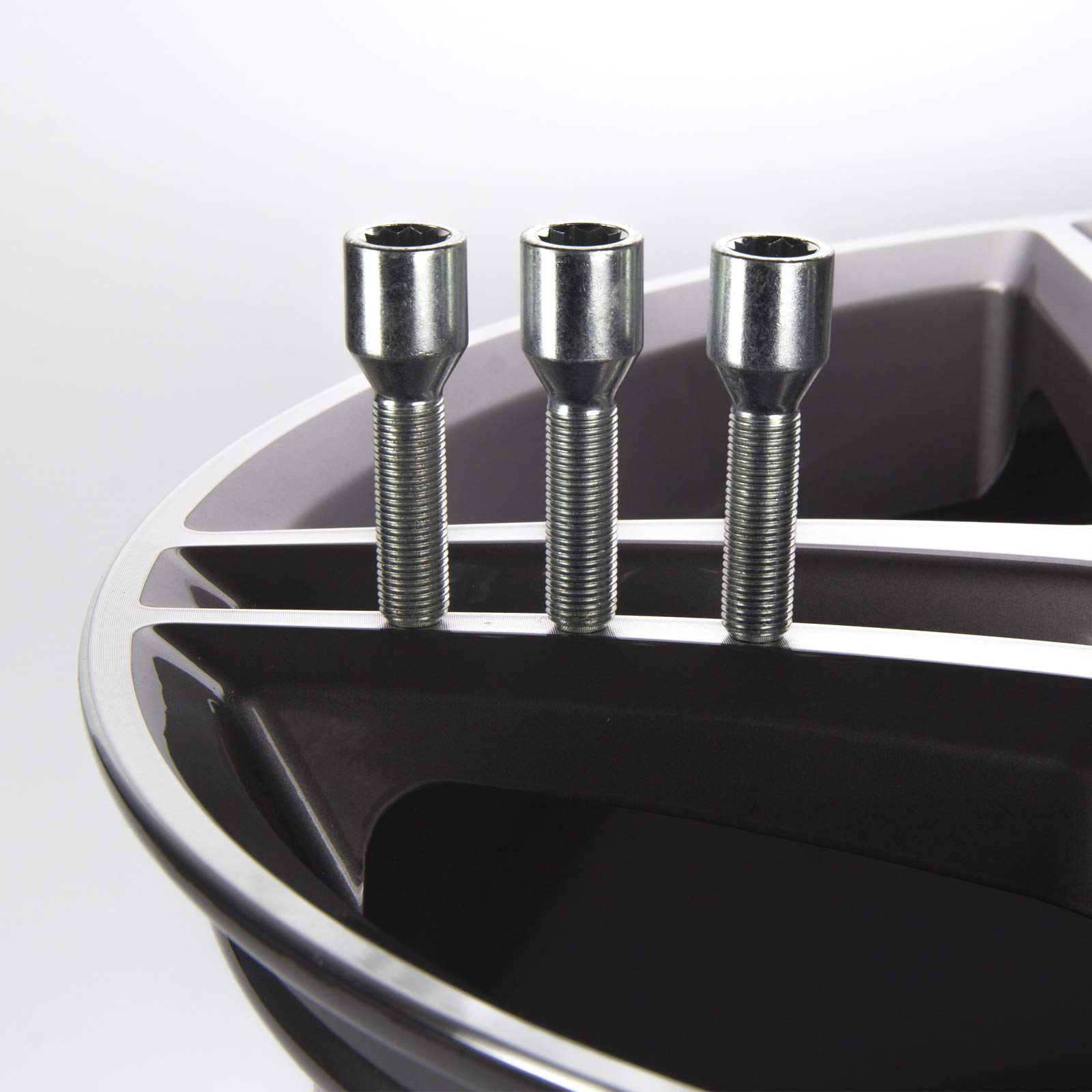 HASKYY16 śrub gwiazdowych M12 x 1,5/M14 x 1,5/ M14 x 1,5 kulka/ M12x1,25/ M14x1,25 D23/stożek D20/D23 I kompatybilne z Audi,VW,BMW,Mercedes,Skoda,Seat,Stilauto Barracuda (M144) x1,5x40 stożków śr.