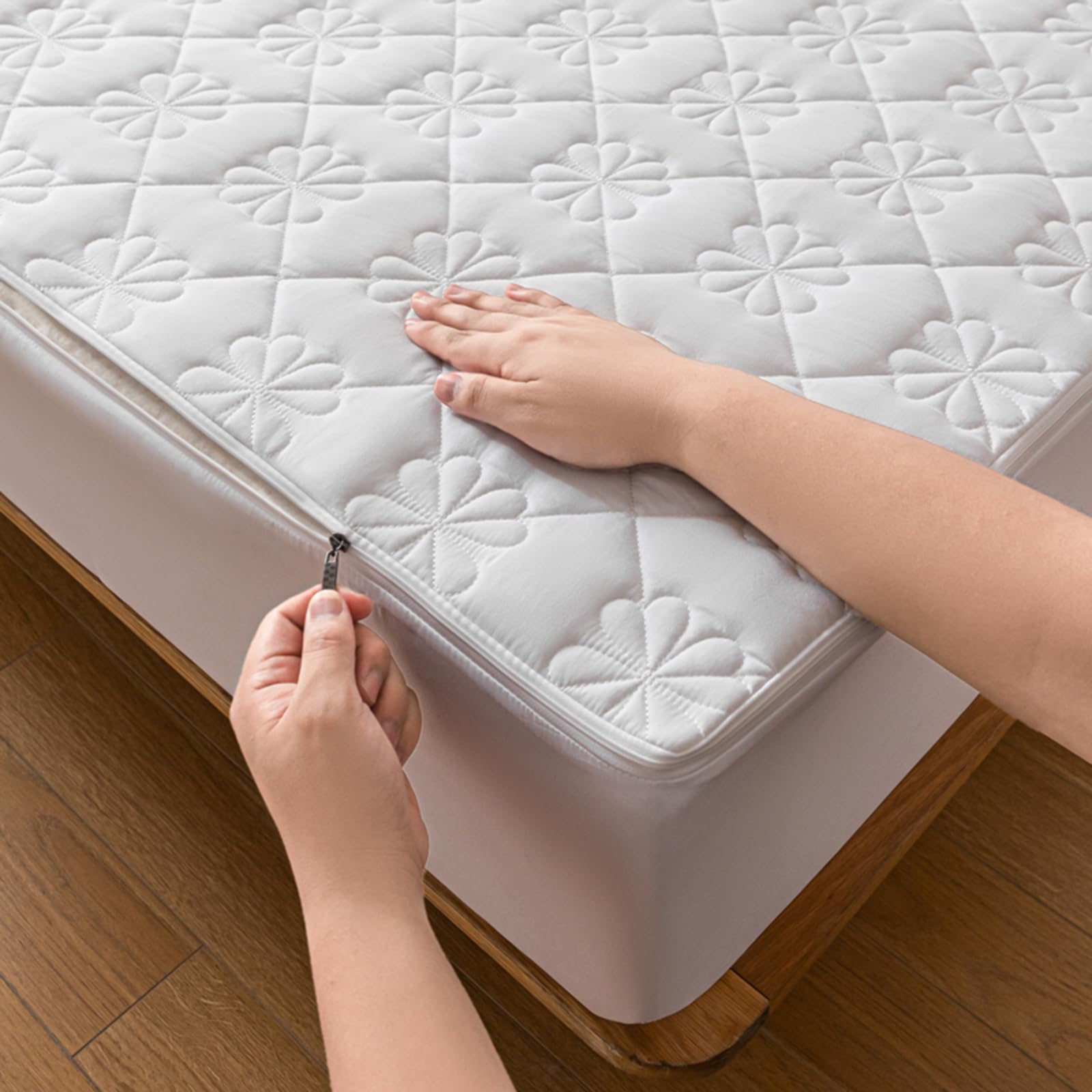 Mattress Protector Double Bed Zipped Customizable Quilted Mattress Cover Single King Bed Fitted Sheet Breathable Mattress Topper Zip Up Bed Sheets Fully Total Encasement Cover (200x200+20cm,White)