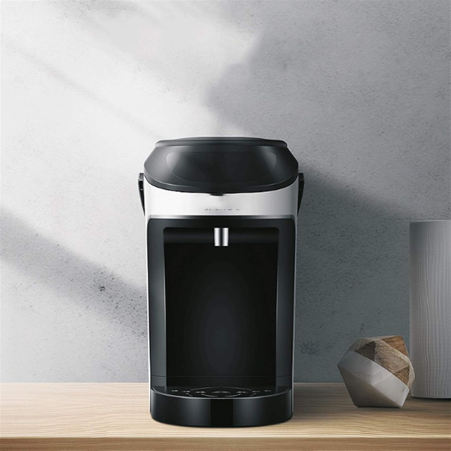 Home Mini 2.5L Instant Hot Water Dispenser 2200W Desktop Electric Automatic Hot Water Dispenser Boil Water in 5 Seconds Suitable for H (White)