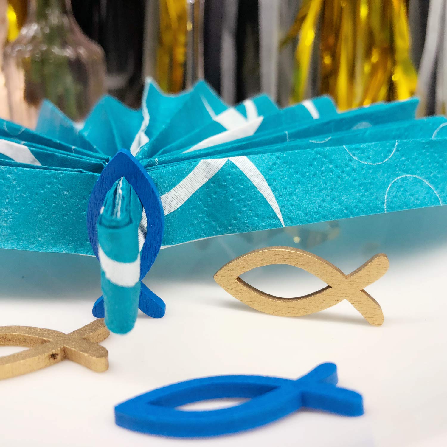 Oblique Unique® Kit de décoration en forme de poisson pour baptême, communion, confirmation - Guirlande de poissons - Confettis turquoise, argent Oblique Unique® Kit de décoration en forme de poisson pour baptême, communion, confirmation - Guirlande de poissons - Confettis turquoise, argent