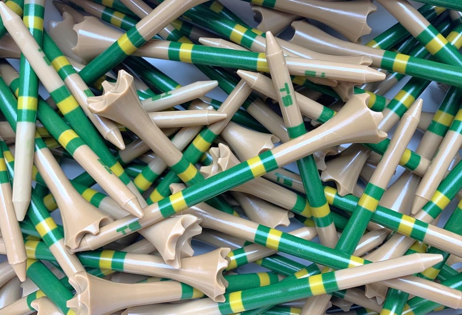 TRUESTRIKE Premium Augusta Inspired Plastic Golf Tees 3 1/4 or 2 3/4-100 Golf Tees Plastic (Augusta, 2 3/4)