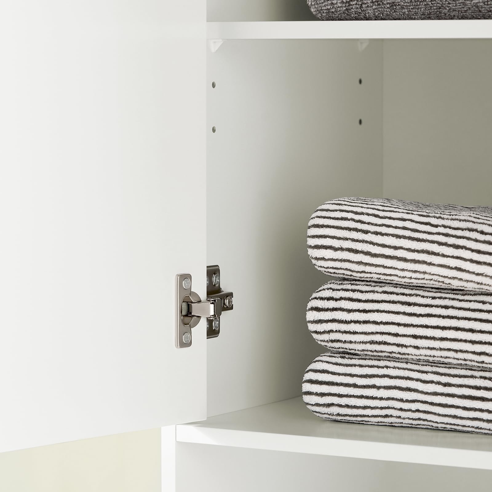 SoBuy Mobile Colonna Bagno Salvaspazio con 1 Cassetto, 1 Ripiano Aperto e 2 Ante – Armadietto Alto e Stretto per Bagno, WC o Lavanderia, Bianco 35x33x170cm BZR80-W