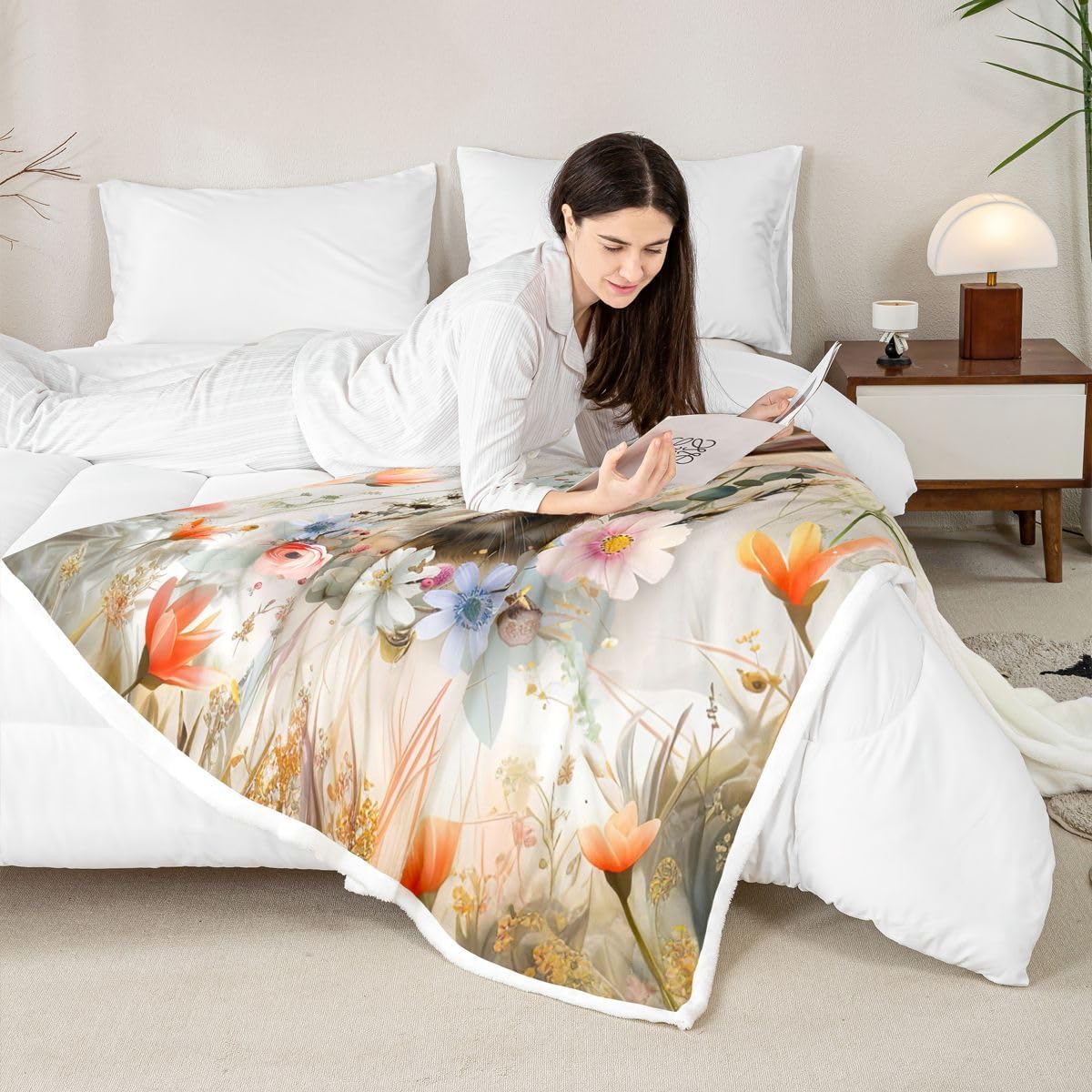 Erosebridal Happy Easter Bunny Throw Blanket, Vintage Rabbit Sherpa Blanket 40"X50" for Kids Boys Girls, Cute Animal Spring Flowers Fleece Blanket Floral Bunny Fuzzy Blanket for Bedroom Sofa Couch