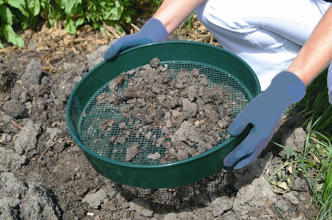 Bosmere Garden Care N485 Gardening Sieve, 14.25-inch Stackable Sifting Pan, Green Powder Coated Steel, Half Inch Mesh