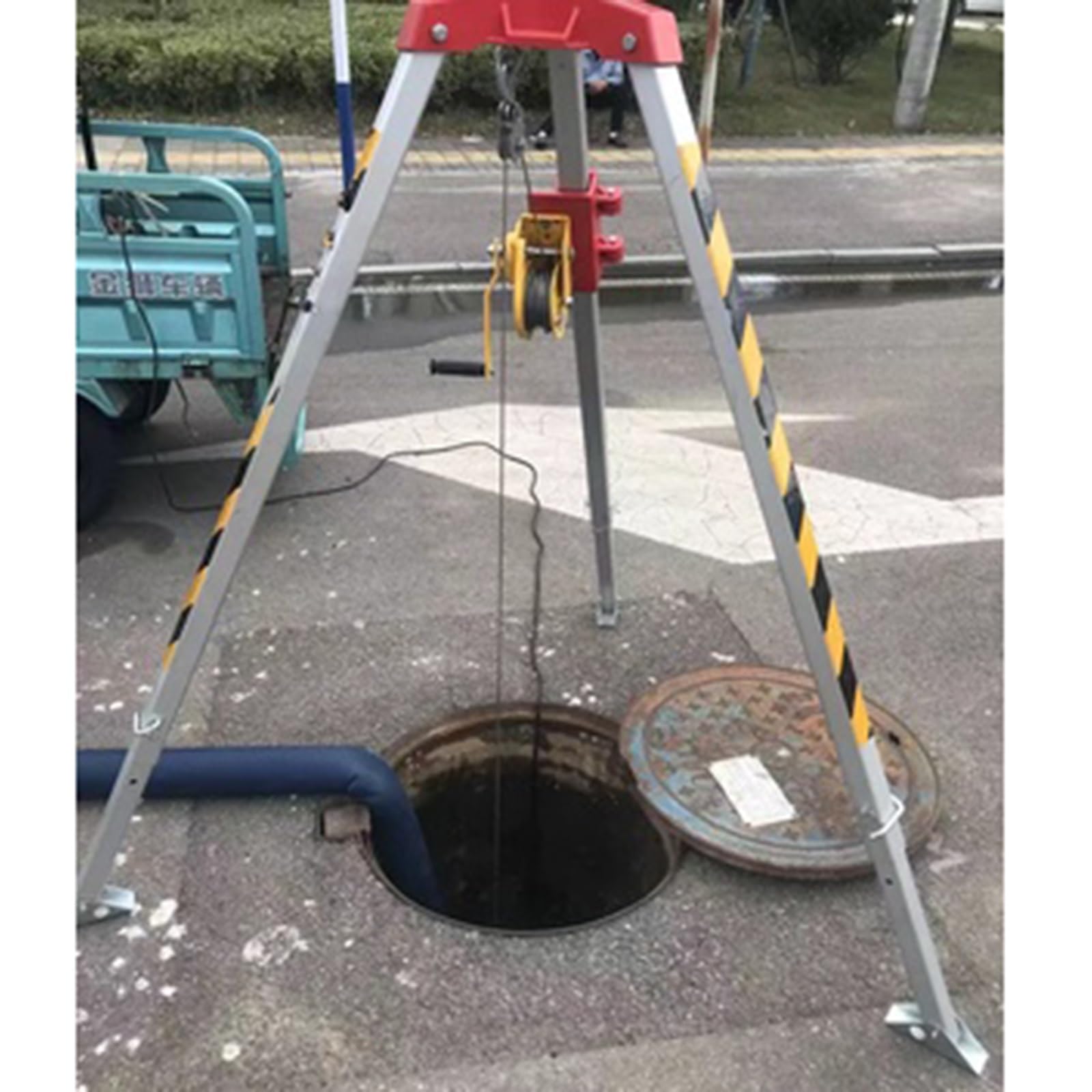 Kit de trípode de Aluminio para Rescate en Espacios confinados: Patas Ajustables, arnés de Seguridad, anticaídas, Capacidad de 827 kg, Ideal para alcantarillado, pozos, tuberías subterráneas