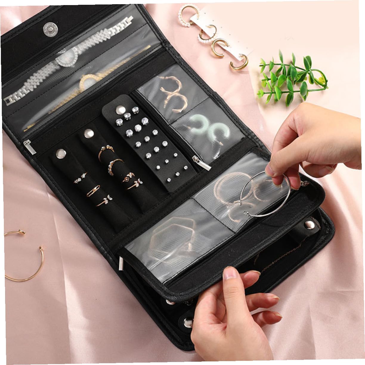 TOYANDONA Faltbare Schmuckrolle aus Pu Material Kleiner Reise Schmuckorganizer mit Transparenten Taschen Weiche Innenfläche Platzsparender Schmuckbeutel für Reisen und Aufbewahrung