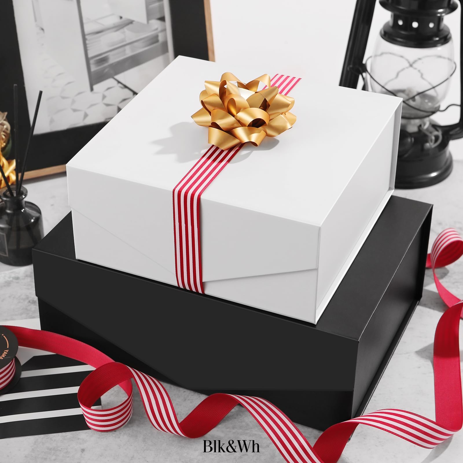 BLK&WH Lot de 4 boîtes cadeaux magnétiques avec couvercles - Tailles assorties - Pour anniversaire, mariage, Saint-Valentin, Noël, fête, fête prénatale (noir mat)