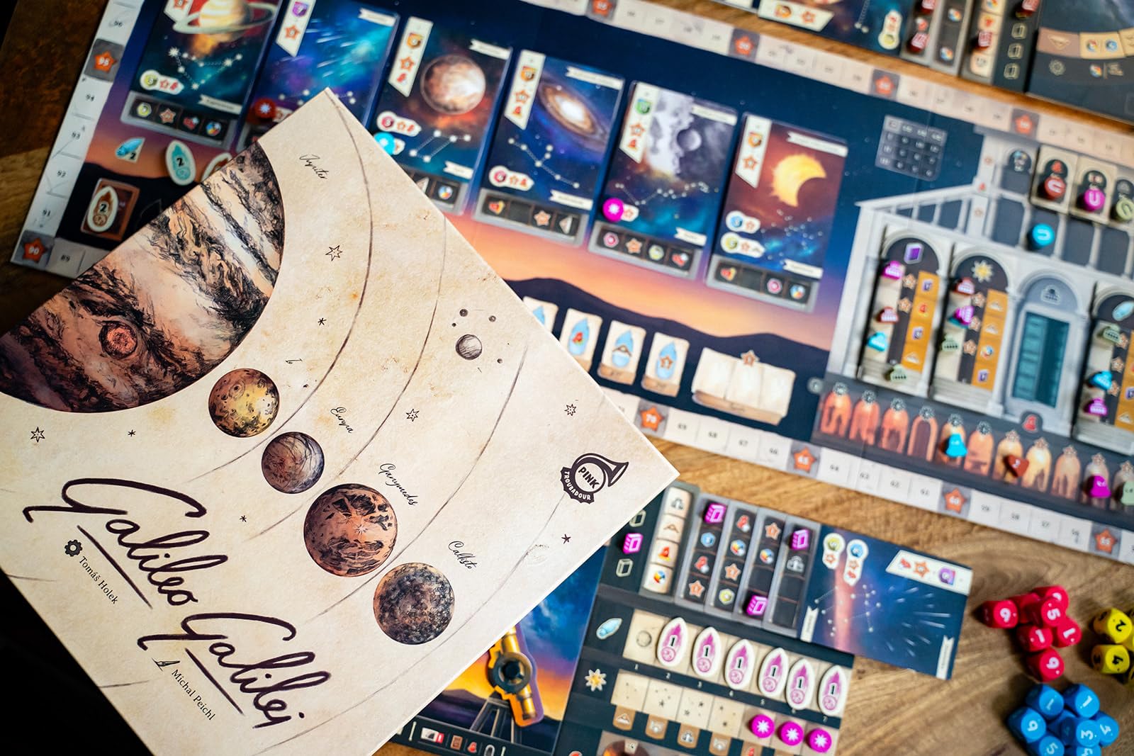 Capstone Games | Galileo Galilei | Juego de Mesa | Eurogame de Selección de Acciones para Toda la Familia | 1–4 Jugadores | Edades 14+ | Inglés