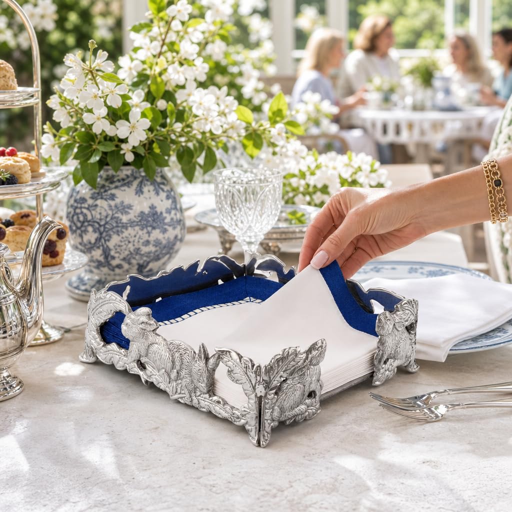 Arthur Court Serviettenhalter, klassisch, schwer, Aluminiumguss, Lunch-Größe | perfekt für alle Größen von großen Mittagessen, quadratisch Frühlings-/Oster-Servietten, 19,1 cm quadratisch