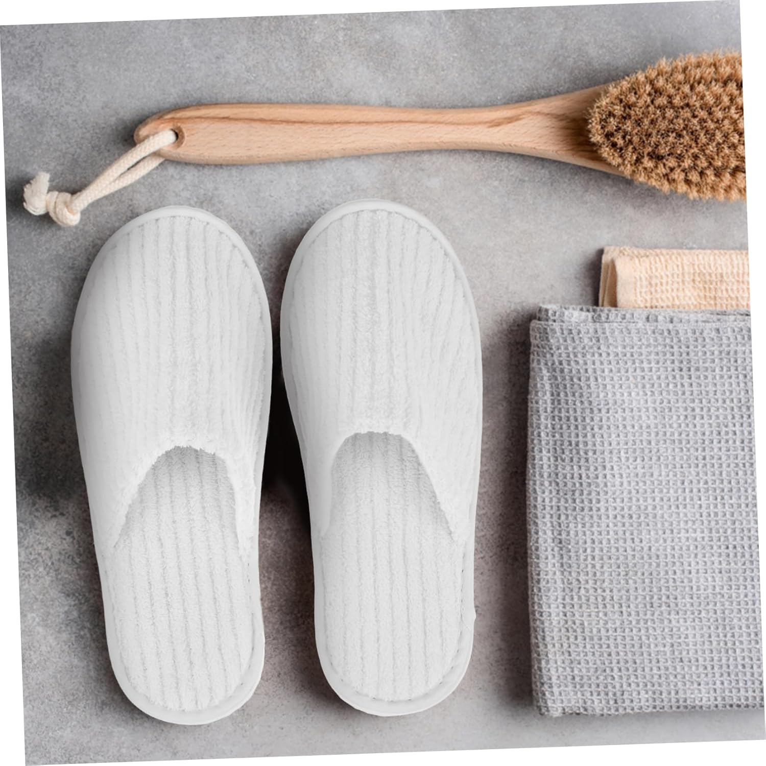 12pairs Disposable Non-slip House Slippers for Guests Each Purple White Comfortable Fleece Bathroom Shoes for Home Hotel Spa Use