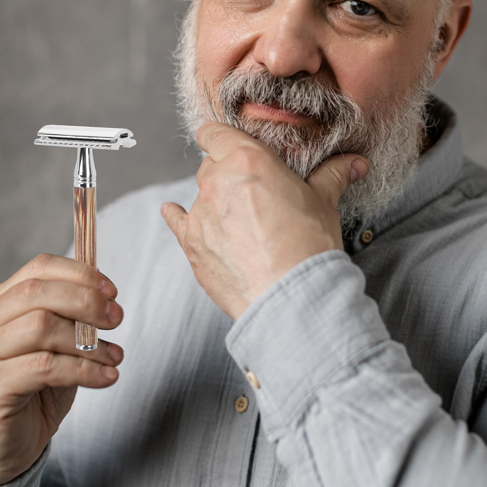 Rasoio Manuale Professionale con Manico in Bamboo Doppia Lama per Barba Strumento Sicuro per Rasatura Manuale Uomo Adatto Uso Casalingo e Barbiere