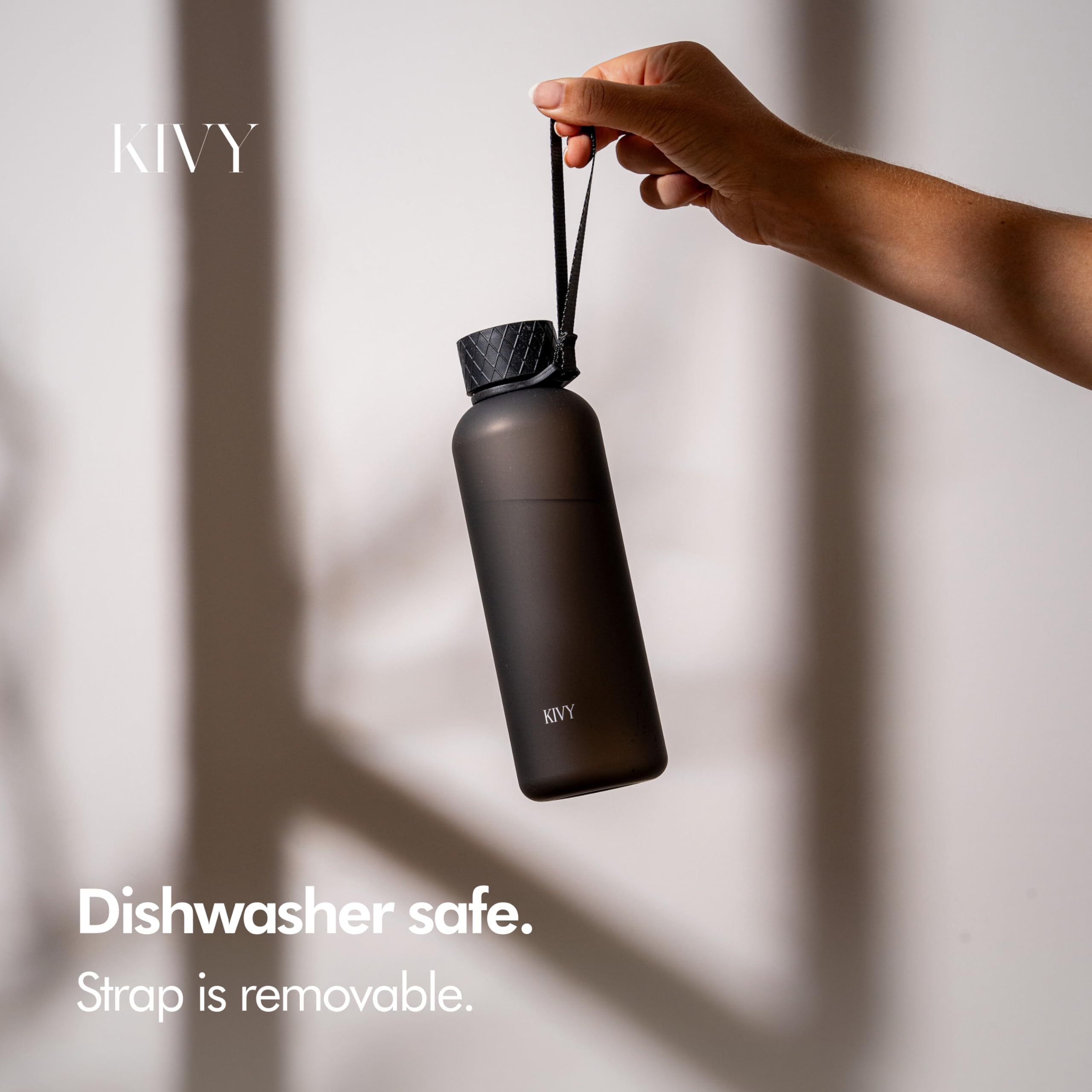 KIVY Borraccia da 650 ml, senza BPA, a prova di perdite e lavabile in lavastoviglie, per bambini e adulti, bottiglia d'acqua piccola, colore nero, bottiglia in Tritan, adatta per anidride carbonica