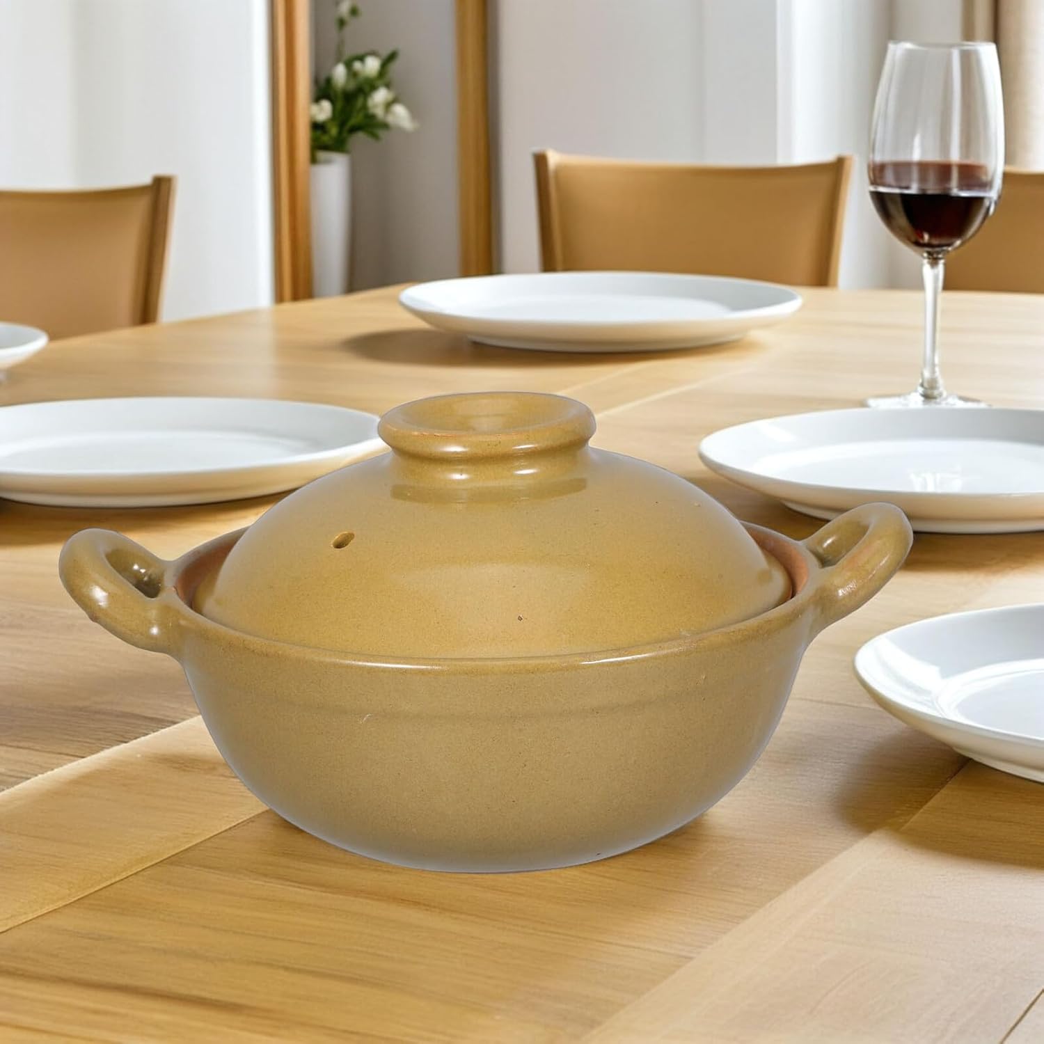 Traditional Small Handle Clay Casserole Pot Non-stick Smooth Finish Heat-saving Stew Cookware for Home Cooking and Restaurants with Double Ears for Safe Handling