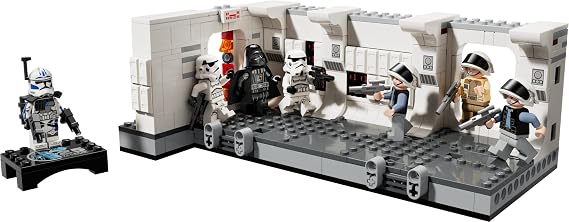 Riding LEGO Star Wars Tantive IV 75387 – Creative Toy Making Set for Girls and Boys 8 Years Old and Over, Including 7 Minifigures, Birthday Gift for Kids (502 Pieces)