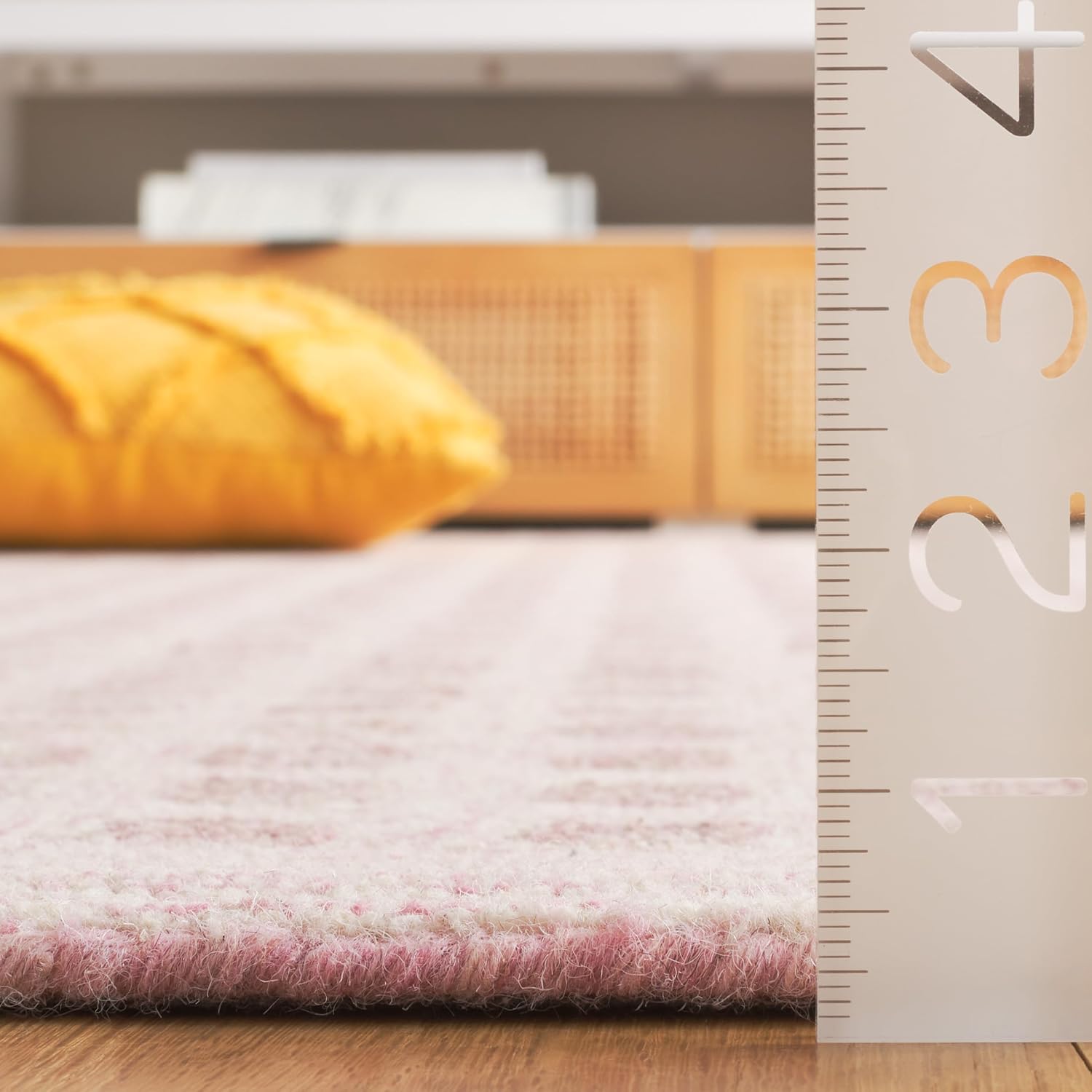 Safavieh Abstract Collection Area Rug - 6' Square, Pink, Handmade Wool, Ideal for Living Room, Bedroom, Dining Room (ABT253U-6SQ)