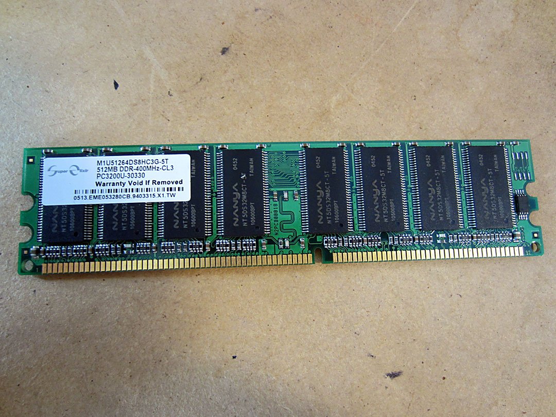 PNY Optima 512MB DDR 400 MHz PC3200 Desktop DIMM Memory Module MD0512SD1-400