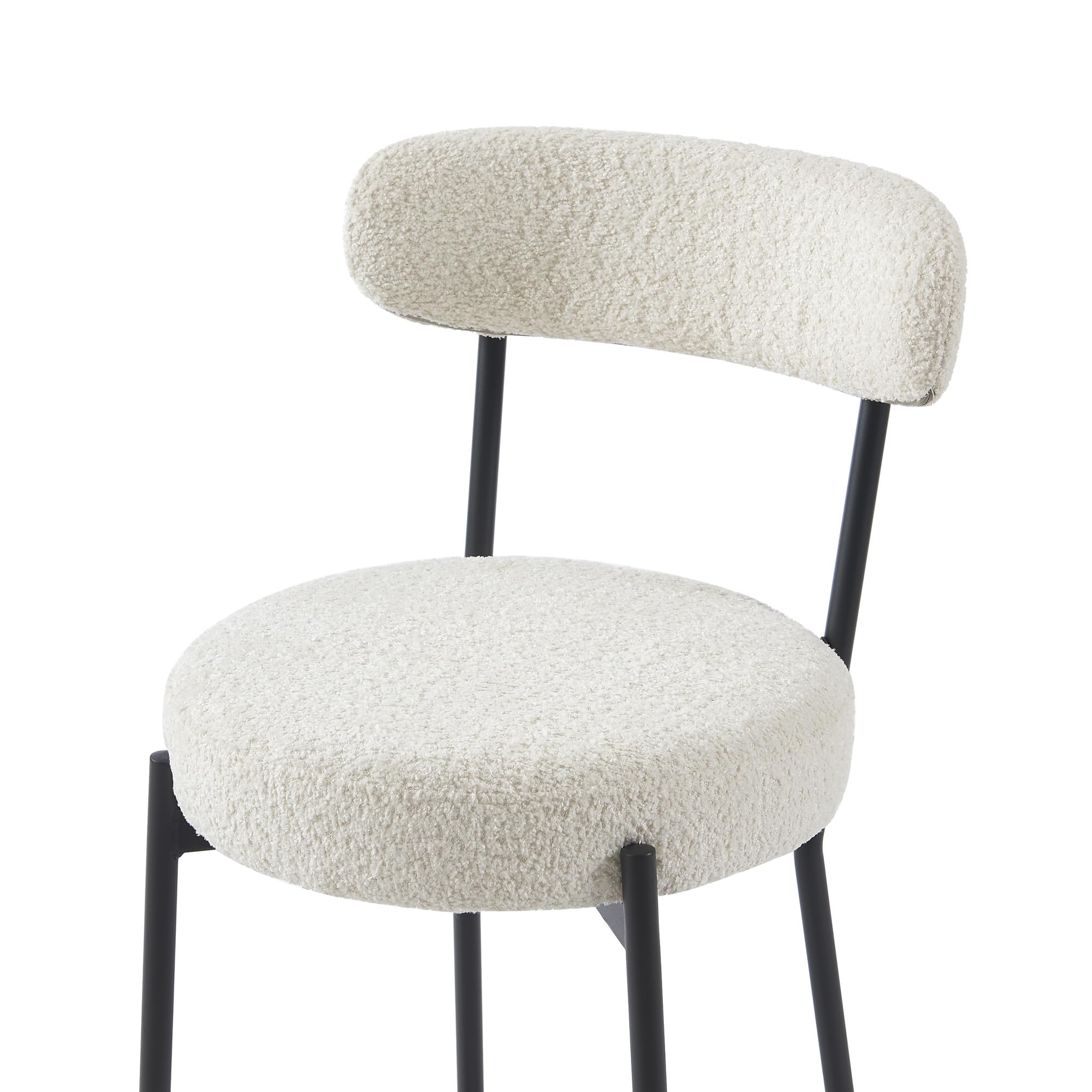 BAÏTA Set di 2 sgabelli da bar NOA in tessuto Bouclette bianco e gambe in metallo nero