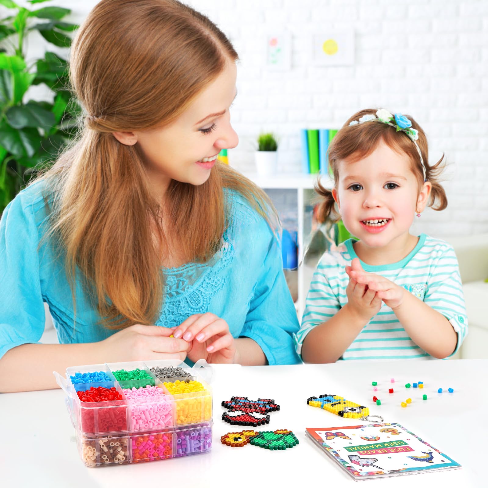 10000 Cuentas para Planchar, Abalorios Fusibles de 5 mm con Caja de Almacenamiento, Guía de Usuario y Placa de Planchado para Ideas de Bricolaje Regalos de Cumpleaños para Niños(20 Colores)