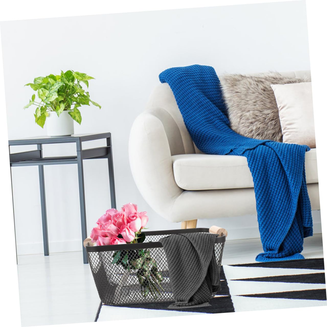 2 Stück Schwarze Metallkörbe Holzgriffen Robuste Drahtkörbe zur Aufbewahrung für Küche Bad Flur Vielseitige Organizer Platzsparend und Langlebig für Gemüse und Haushalt