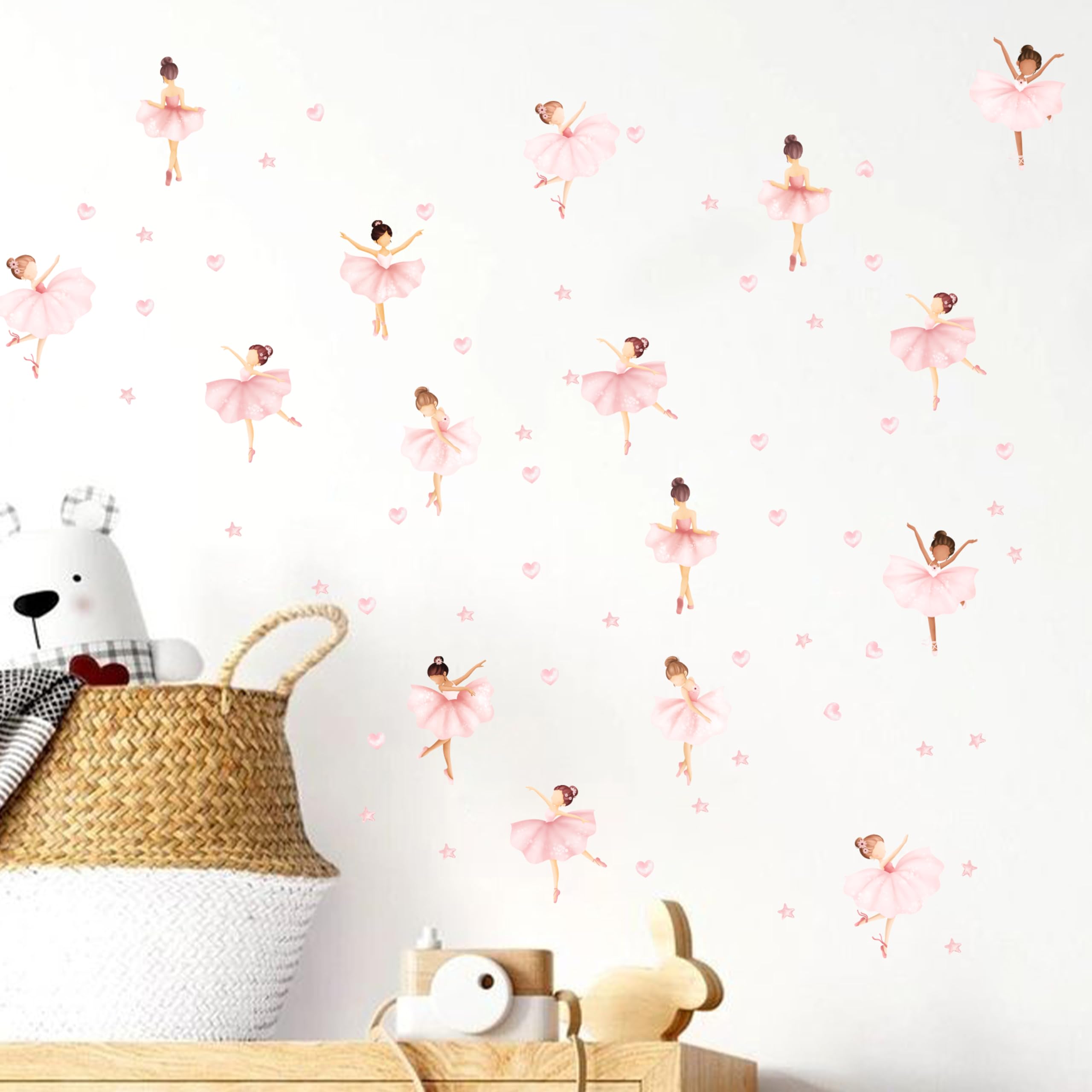 Sticker mural ballerine dansante pour relooker facilement un mur d'enfant