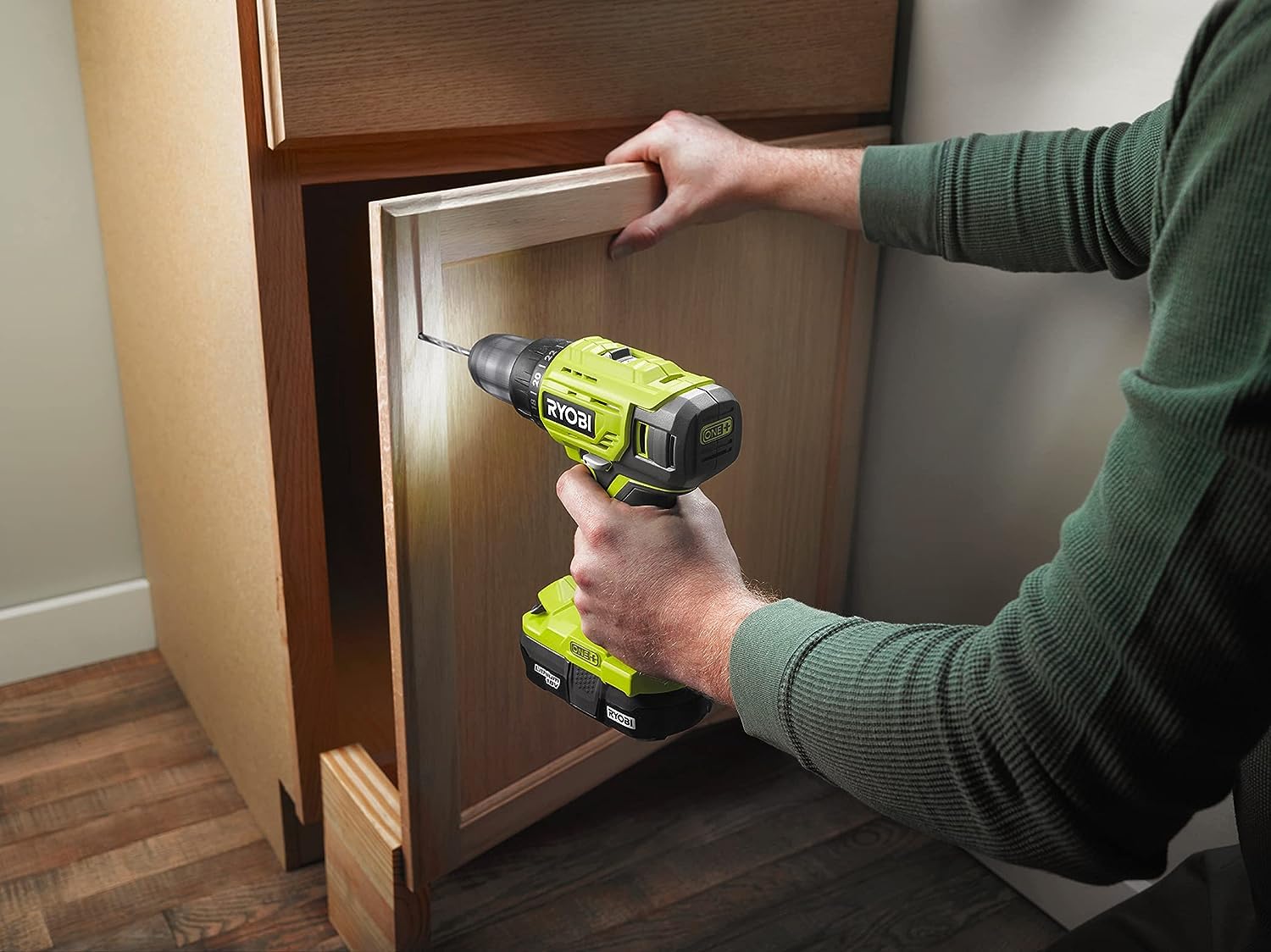 Ryobi R18DD4-0 Perceuse-visseuse sans fil à 2 vitesses One+ 18 V Mandrin à serrage rapide 13 mm (sans batterie et sans chargeur)