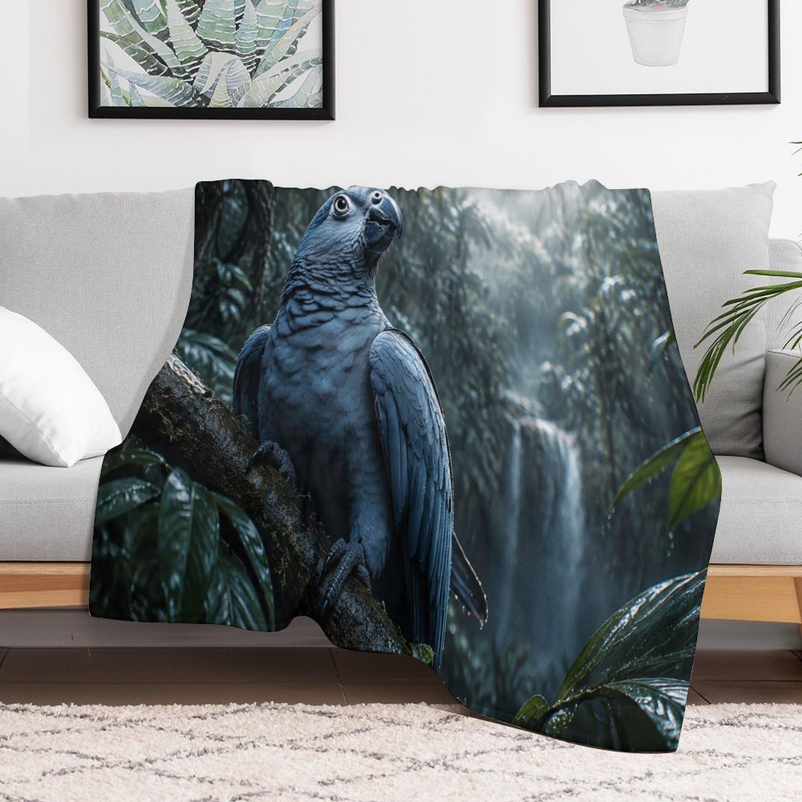 Blue Parrot Portrait with Dramatic Lighting Kuscheldecke für Zuhause