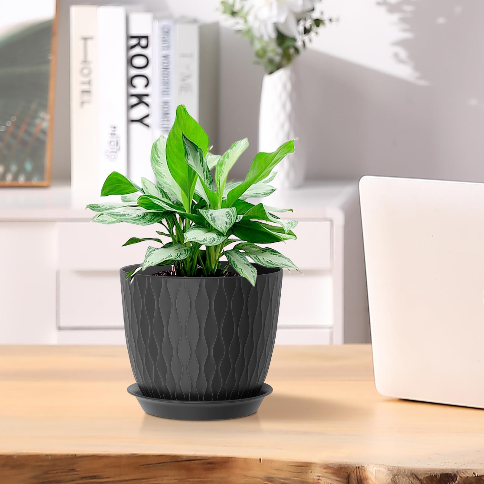17cm Plant Pots Indoor, 5 Pack Plastic Planters with Drainage Holes and Saucer - Image 3
