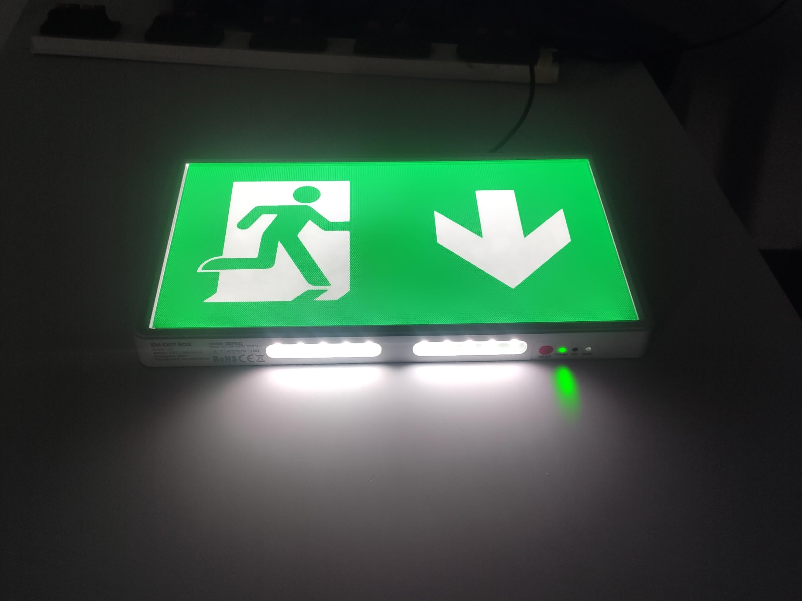 LATRANS IP20 LED di Emergenza e Funzionamento di Rete, Luce di Uscita, Via di Fuga EXIT Montaggio a Parete