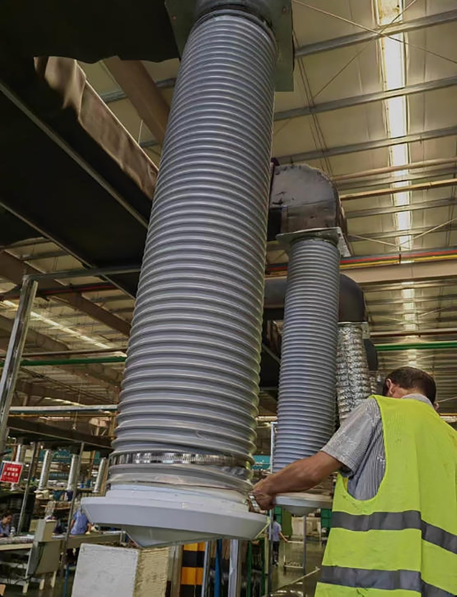 Flexibler PVC-Schlauch – drahtverstärkter Industrie-Vakuum-/Staub-Absaugschlauch, gewellter Kunststoff-Lüftungskanal for Rauch/Späne(300mm/11.8")