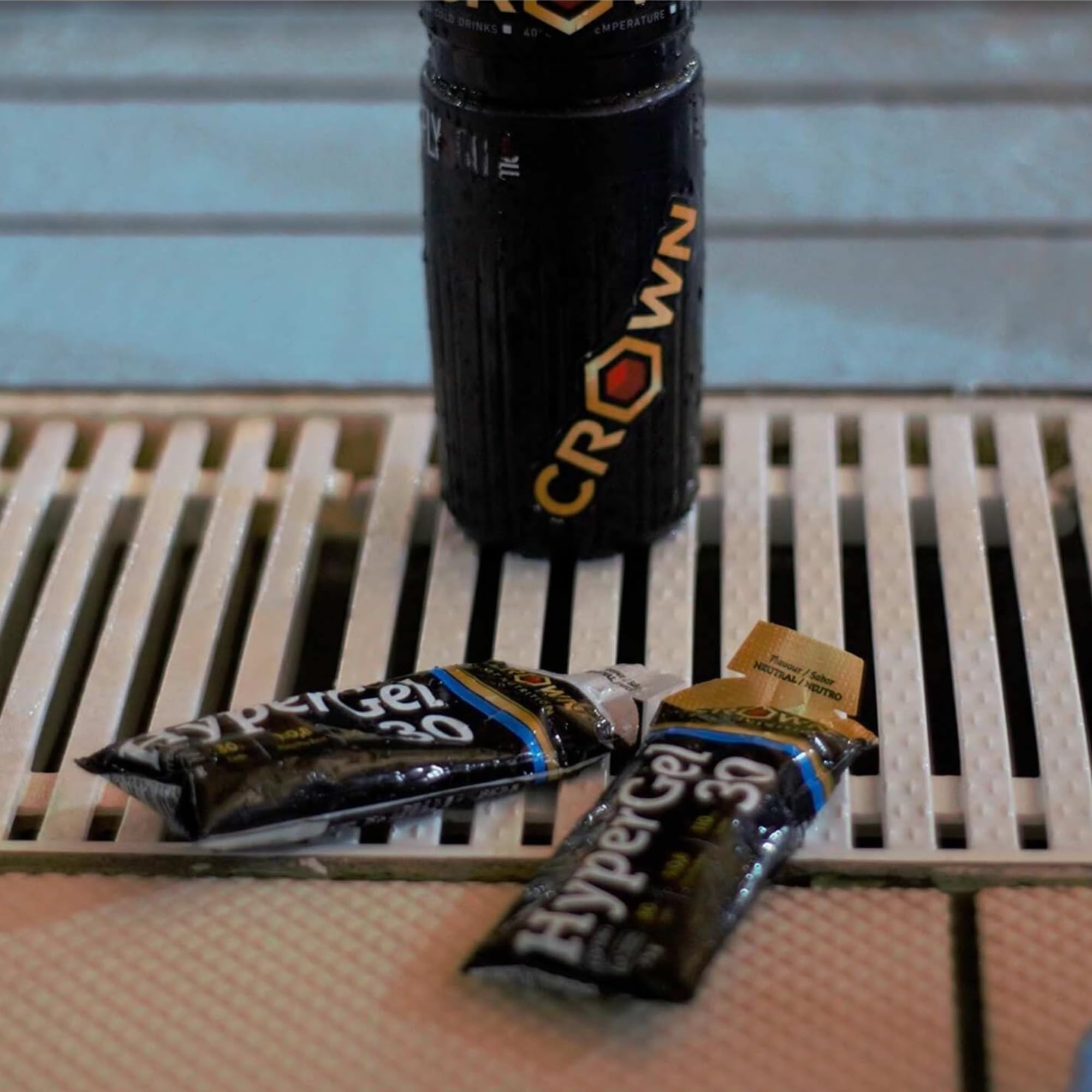 Crown Sport Nutrition HyperGel 30 | Neutro Con Cafeina | Gel Energético Running Ciclismo 30 g Carbohidratos | Ratio 1:0,8 Con Cafeína 80 mg + 110 mg Sodio | Textura Liquida | Sin Aditivos Vegano
