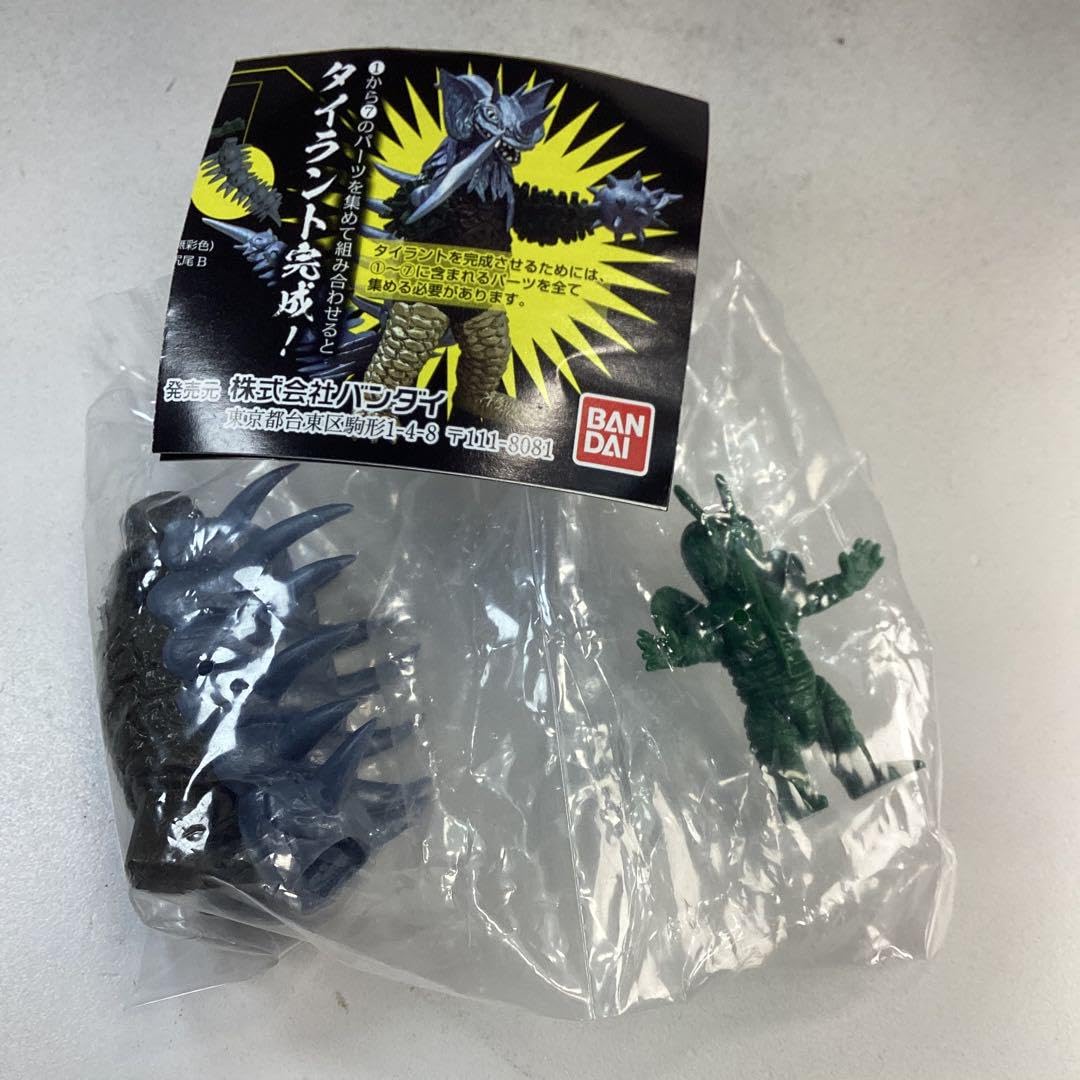 ゴジラ ＨＧＸ【組み立て品】 Amazon.co.jp: モスゴジラ（無彩色）＋タイラント胴体パーツ