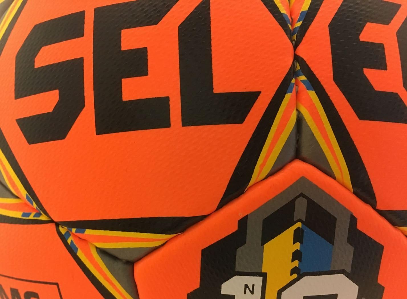 Select Numero 10 Soccer Ball