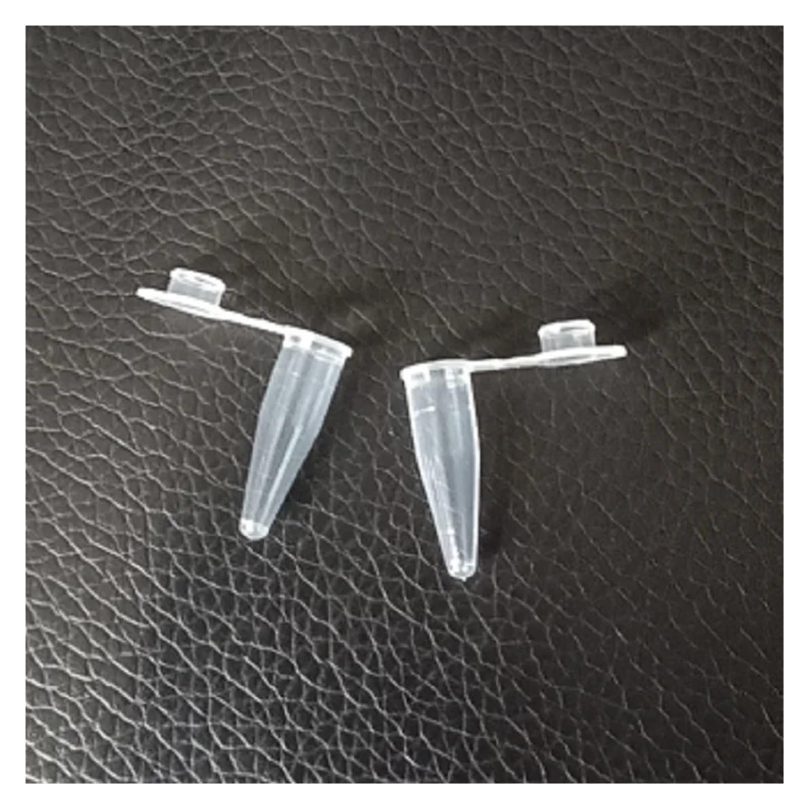 LXG-Zentrifugenröhrchen aus Kunststoff – 15 ml, steril, graduiert, 50 Stück – for den Einsatz im Labor und zur Probenaufbewahrung(50mL-LXG-50J)