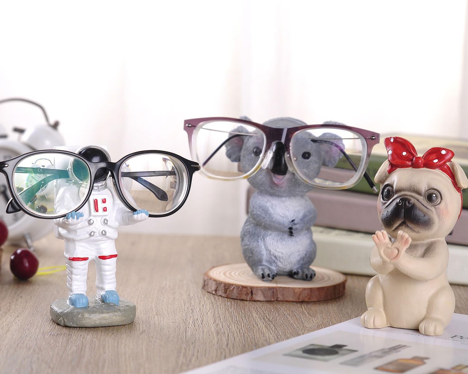 IBWell Funny Decorative Eyeglass Holder Display Stands,Gift for Astronaut Astronomy enthusiast Home Office Glasses Accessories