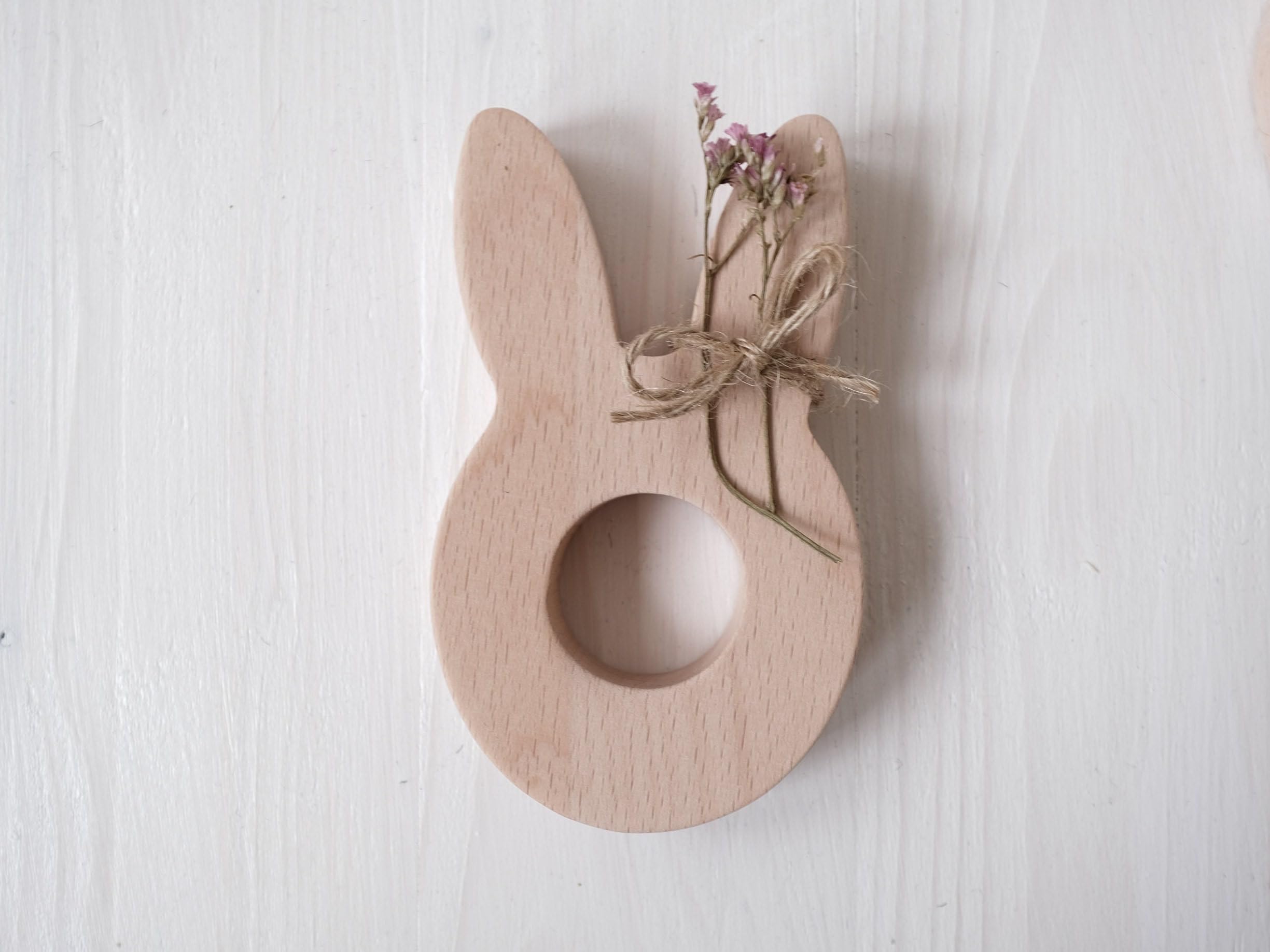 Eierbecher Hase Buchenholz mit Gravur personalisiert