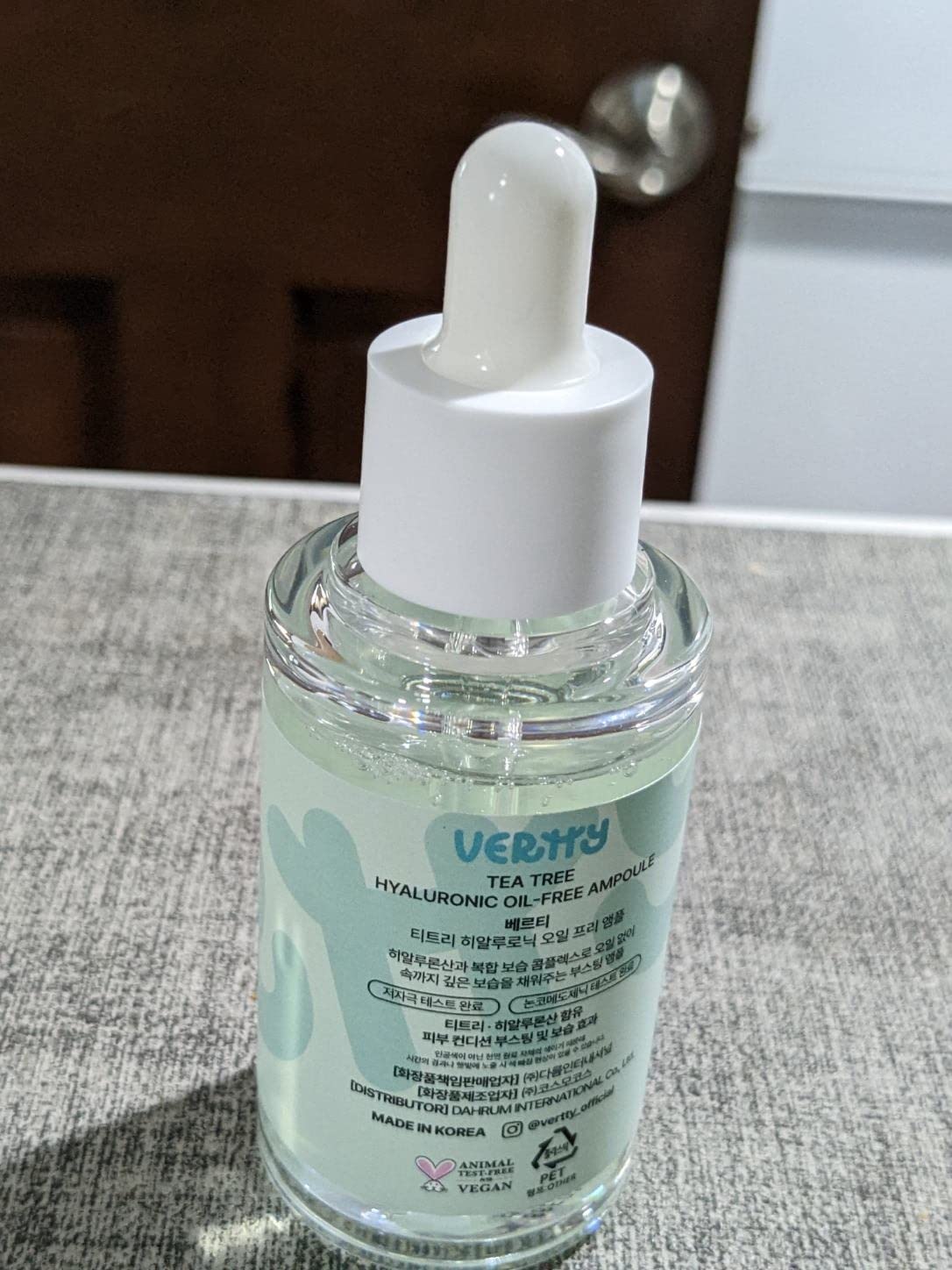 Vertty Tea Tree Hyaluronic Oil Free Ampoule | Hydrating, Moisturizing, Redness Relief Serum | Blemish Skin Corrector Serum | Non-Comedogenic Moisturizer for face | Long-lasting Hydration (1.5oz)