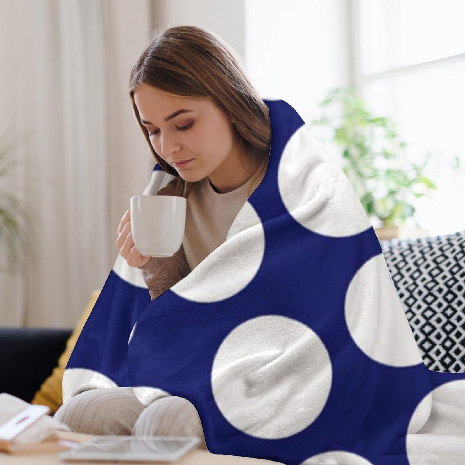 Manta de felpa, color azul marino, blanco, lunares, suave, esponjosa, acogedora, manta de franela para todas las estaciones, para sofá cama, 60 x 80 pulgadas