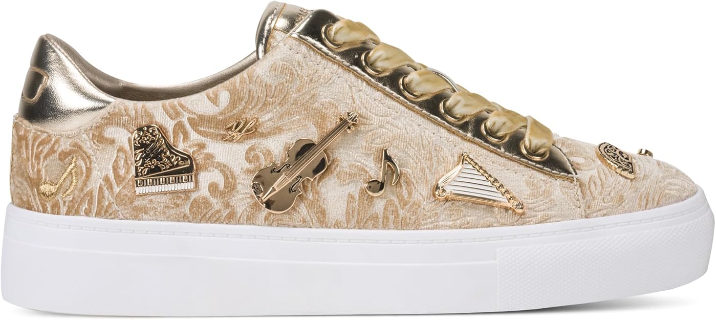 rococo White Rose reads 33㎝ Karl Lagerfeld Women's Cate Rococo Pin Lace Up Sneaker, White Gold