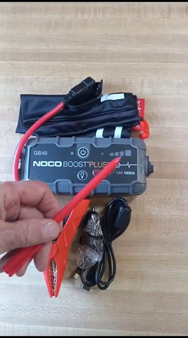 Features & Review NOCO GB40 Boost Plus.mov - Amazon.ca