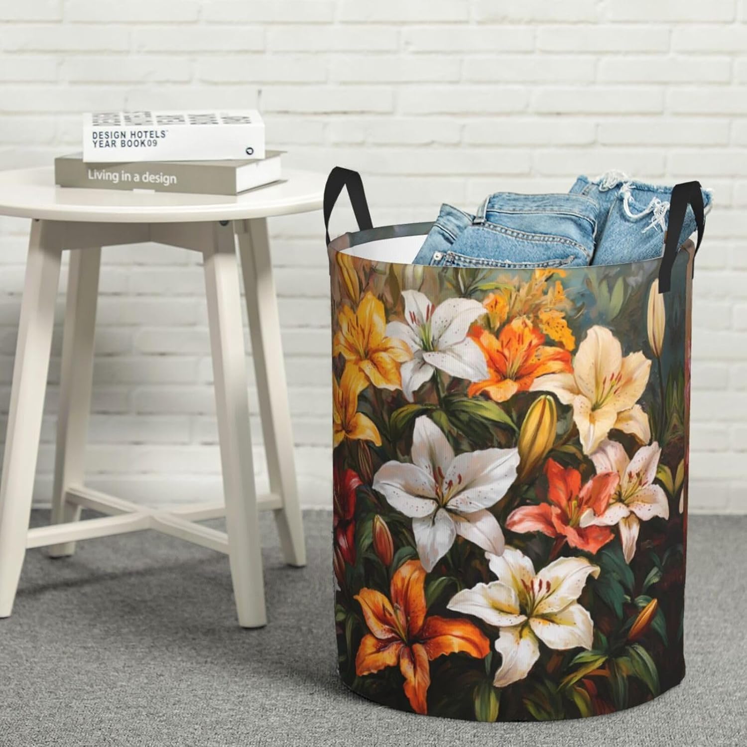 Colorful lilies Round Single-layer Laundry Basket, Portable Storage Laundry Basket, Bedroom Clothes Storage Basket with Handle