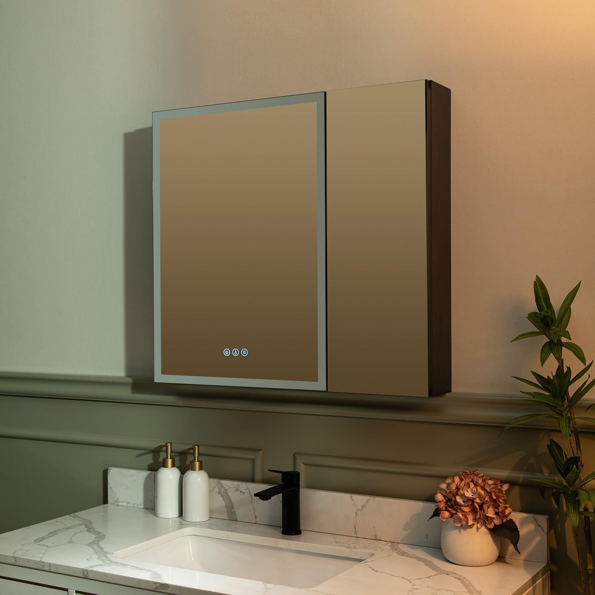 WOODBRIDGE 29.5” W x 27.75