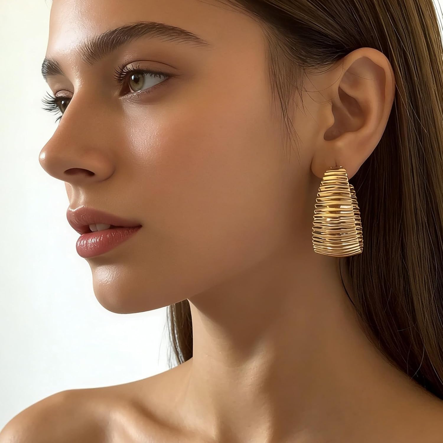 Punk Chunky Gold Hoop Earrings for Women Exaggerated Geometric Earring Thick Wide Hoop Earrings Large Metal Statement Earring Jewelry - Image 3