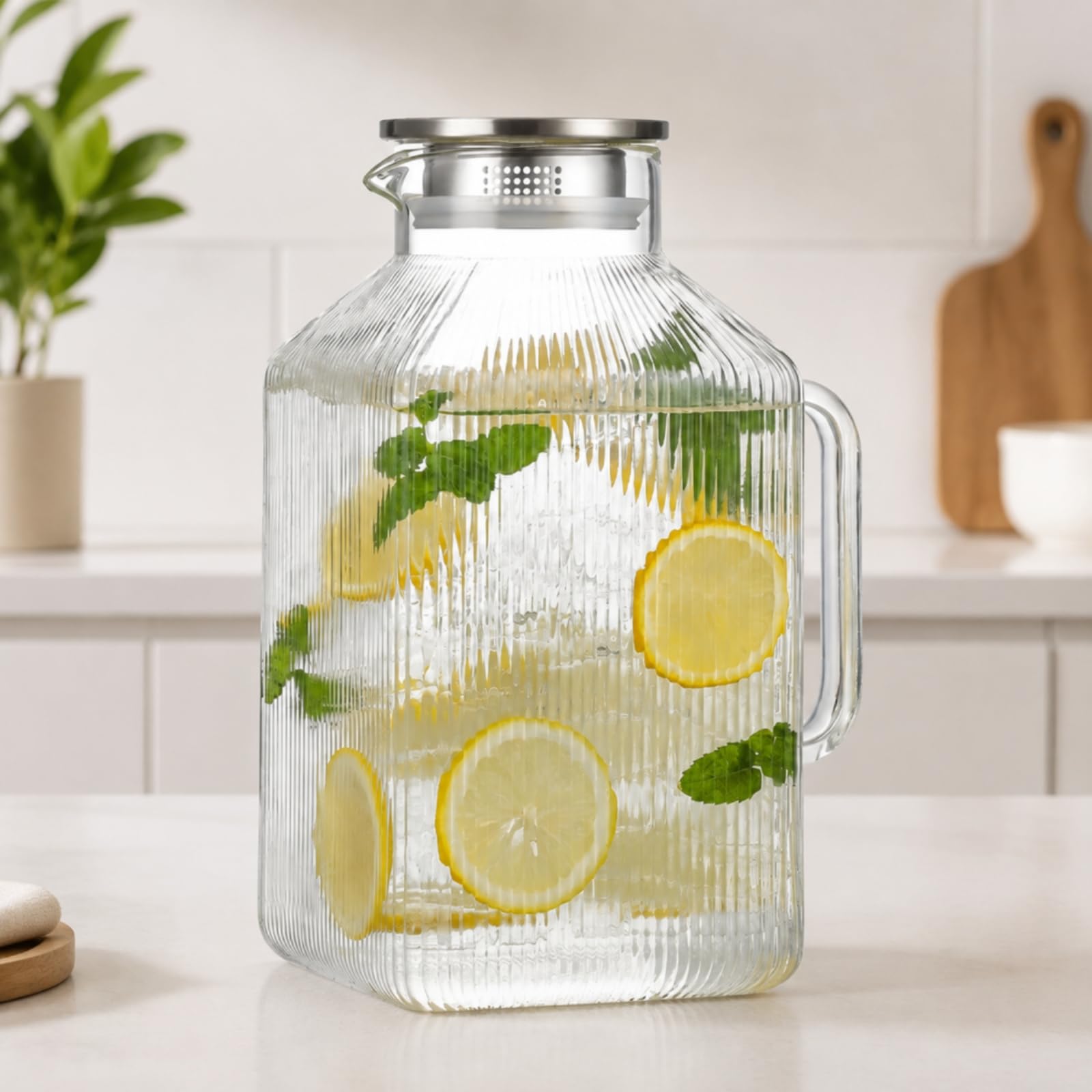 Borosilikat Kältebeständig Karaffe mit Fruchtsieb Hitzebeständig Wasserkaraffe aus für Gastgeber, Gartenparty, B